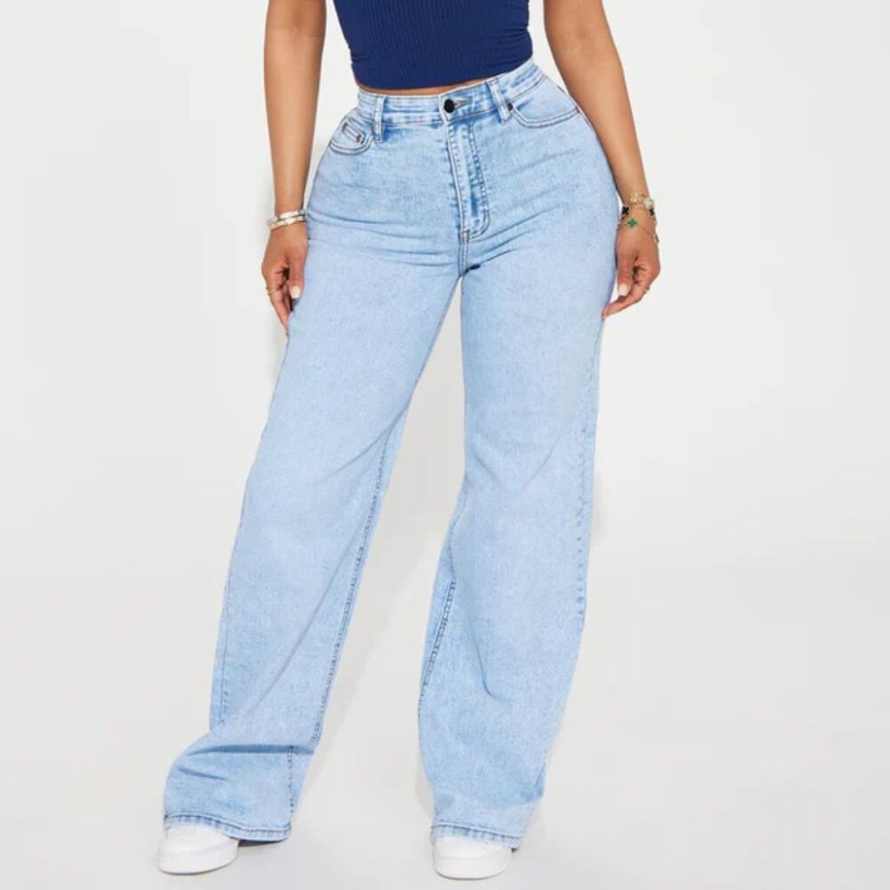 NWT Make My Day Stretch Wide Leg Jeans Color Light Wash